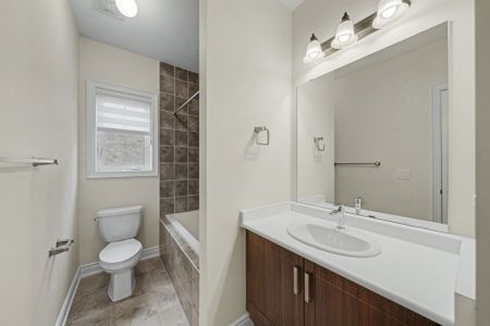 For Lease - 5 Rossini Drive, Richmond Hill, Ontario - Photo 4