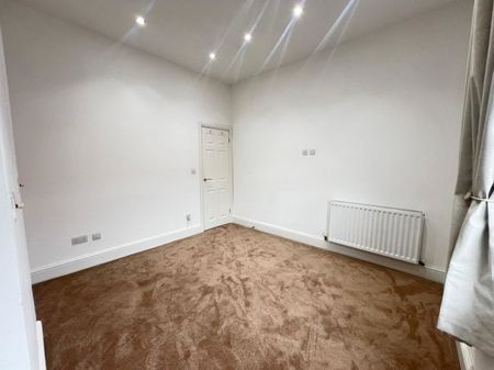 Westwood Road, Coventry - - Photo 5