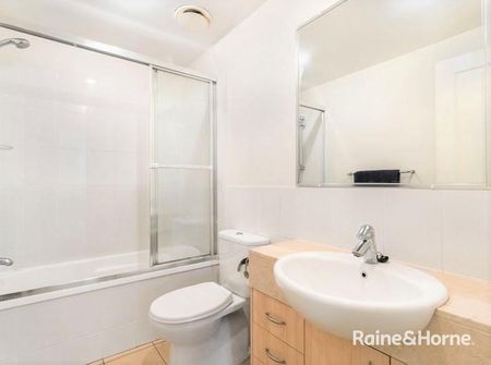 Fantastic 2 Bedroom Unit in Resort Style Complex! - Photo 4