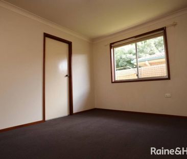 NEAT TWO BEDROOM UNIT - Photo 6