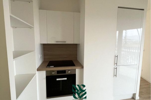 Louer appartement 4 pièces de 87 m² - Photo 1