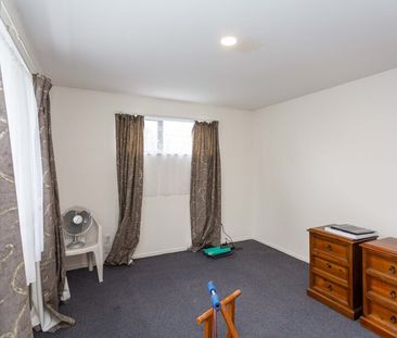 4 Bedroom Family Home in Hornby! - Photo 4