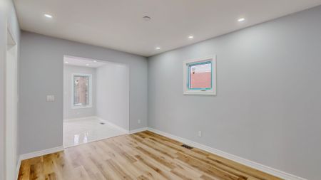 For Lease - 4357 Seneca Street, Niagara Falls, Ontario - Photo 2