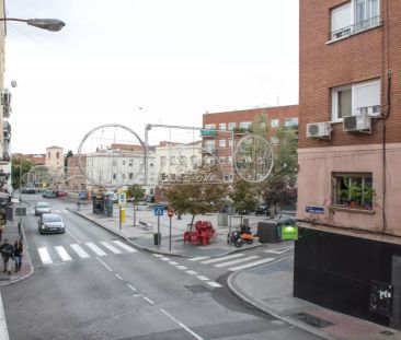 Room for rent in 3-bedroom apartment in Usera - Foto 3