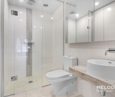 FURNISHED ONE-BEDROOM APARTMENT AT FULTON LANE - Photo 5