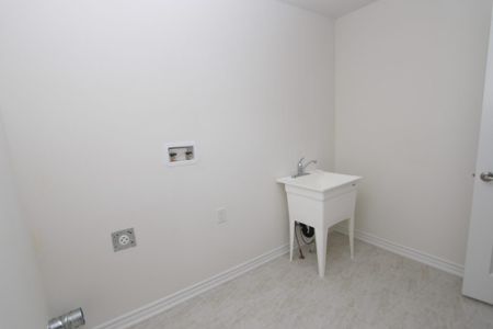 278 Pottruff Rd, Paris- Lease - Photo 4