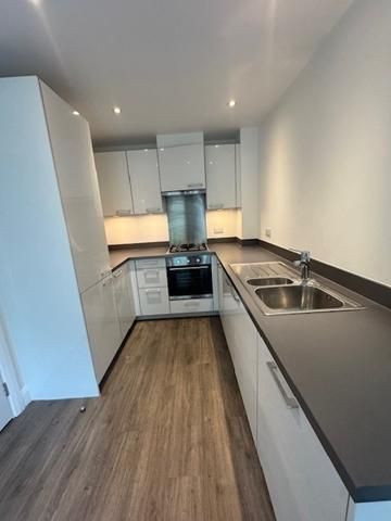2 bedroom semi-detached house to rent - Photo 3
