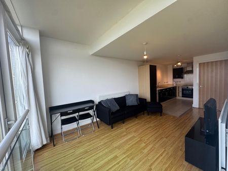 1 Bed Flat, Langley Walk, B15 - Photo 4