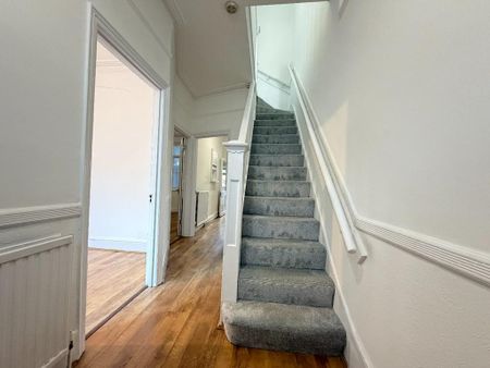 4 bedroom terraced house to rent - Photo 3