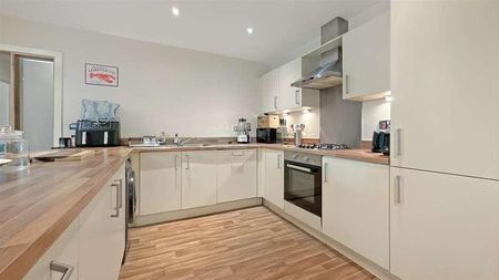 Palmerstones Court, Bolton, BL1 - Photo 4