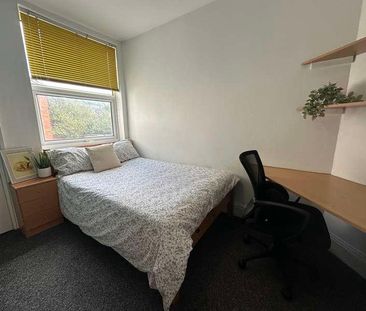 West End // Bed & Bath // Aug, LN1 - Photo 4