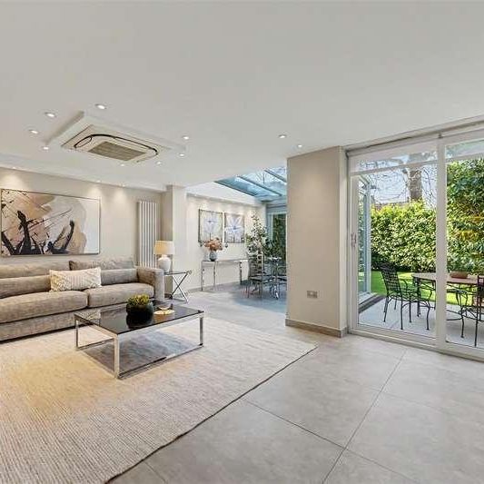 St John's Wood Park, London, NW8 - Photo 1