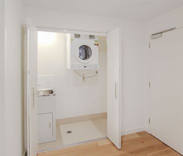 Super Spacious 1 Bed with Large Parking Space! - Photo 2