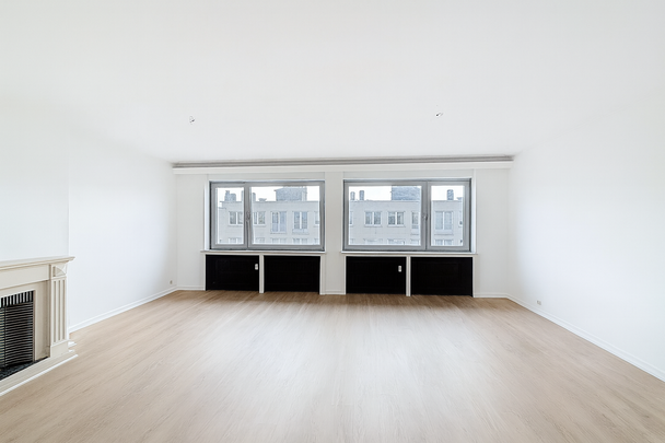 Appartement te huur - Photo 1