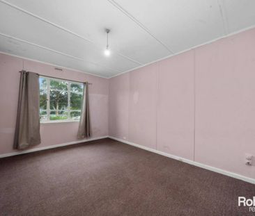 Sunny Three Bedroom Home in Risdon Vale - Photo 6