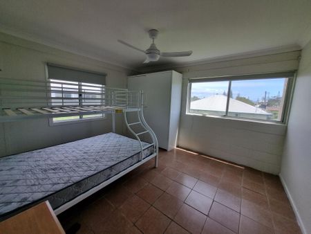 34A Trafalgar Street - Photo 2