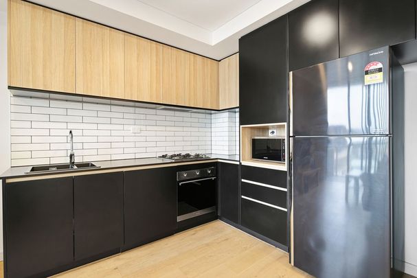 Near New, Luxuriously Designed, Sun Kissed And Oversized, North-East Facing Executive Style One Bedroom Penthouse Oasis In The Heart Of Marrickville - Photo 1