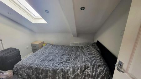 1 bedroom flat to rent - Photo 2