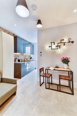 Studio to rent - Photo 1