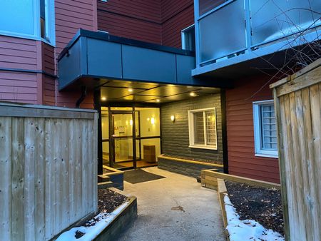 221 | 1 Bedroom Condo | Greenview | Convenient Location | Underground Parking - Photo 4