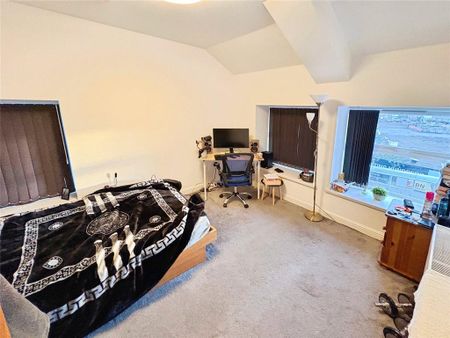 2 bedroom flat to rent - Photo 3