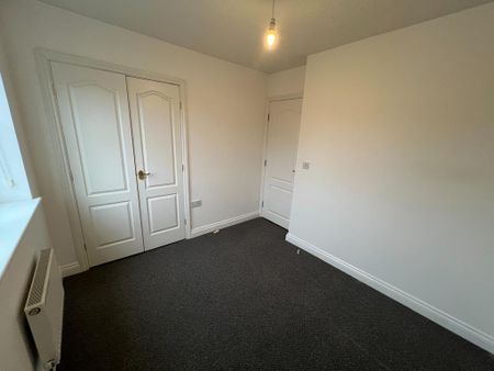 3 bedroom townhouse to rent - Photo 2
