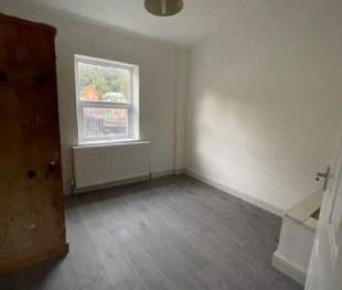 2 bedroom property to rent in Reading - Photo 3