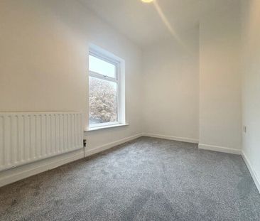 Leigh Road, Westhoughton, BL5 - Photo 3