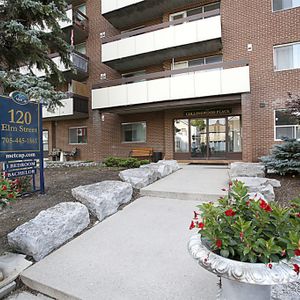 Collingwood Place - Photo 2