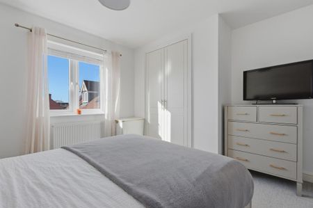 2 bedroom semi-detached house to rent - Photo 4