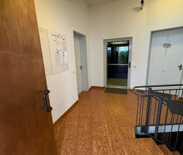 RARITÄT in der Stadtmitte, - 2-ZKB mit Garage und Stellplatz zur Ve... - Photo 1