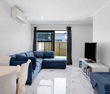 Modern 2 Bedroom Home Located in Māngere - Photo 1