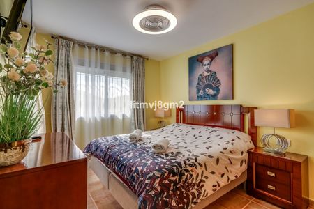 House in Calahonda, Costa del Sol - Photo 3