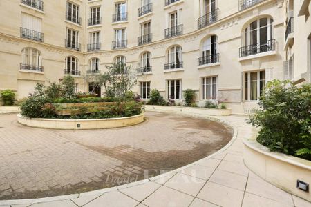 Location appartement, Paris 16ème (75016), 8 pièces, 242 m², ref 84954408 - Photo 4