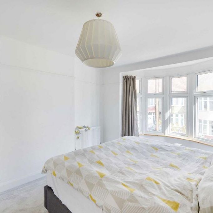 4 bedroom terraced house to rent - Photo 1