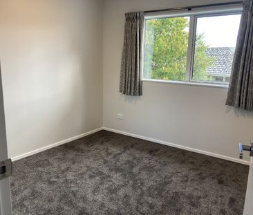 PAPATOETOE, 4 BEDROOMS - Photo 1
