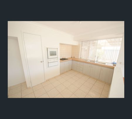 1 Aladdin Court, Huntingdale, WA 6110 - Photo 2