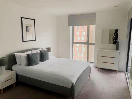 1 Bedroom 1 Bathroom Flat 1407 - Photo 5