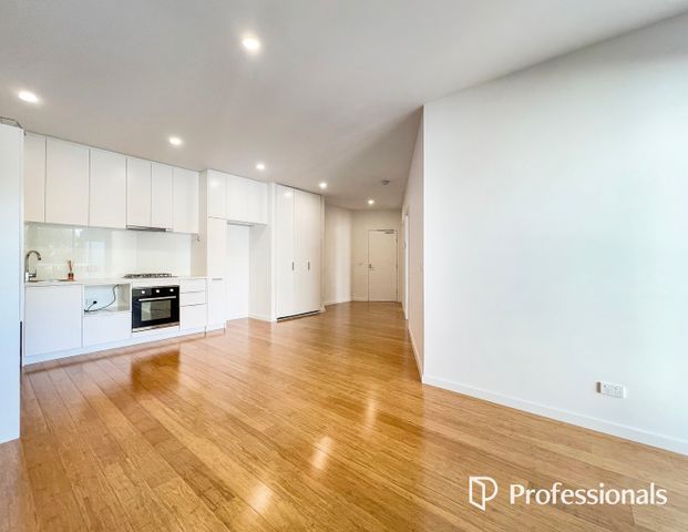 Stylish 1-Bedroom Apartment in Oakleigh South - Photo 1