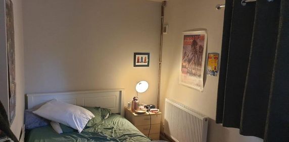 5 bedroom detached bungalow to rent - Photo 2