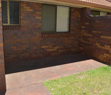 Updated Unit - Walk to University - Photo 4