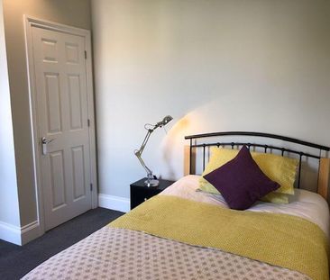 5 bedroom terraced house to rent - Photo 3