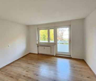 2-Zimmer-Wohnung mit Einbauküche und Balkon in Wandsbek - Foto 1