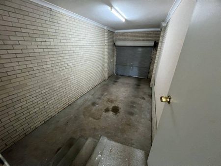 Charming Two-Bedroom Unit for Rent - Photo 4
