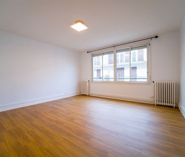 Location Appartement 3 pièces 72m² - Photo 4