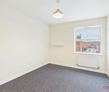 4 bedroom terraced house to rent - Photo 4