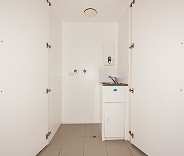 416/31 Malcolm Street, South Yarra VIC 3141 - Studio For Rent | Domain - Photo 3