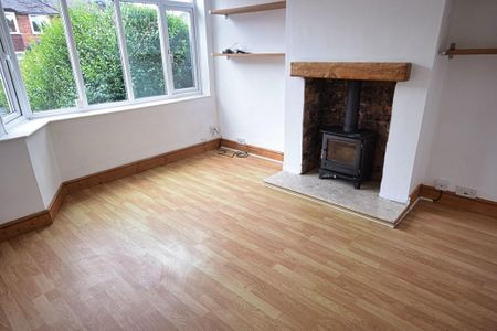 3 bedroom semi-detached house to rent - Photo 2