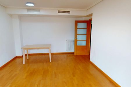 Piso de alquiler en Calle Peñiscola, Els Orriols - Photo 3