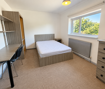 119 Alan Moss Road - Engineering Side with Off-Street ParkingLoughb... - Photo 2